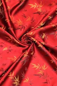 Tela de ropa satinada brocado de bambú chino rojo por yarda 45" de ancho - Imagen 1 de 1
