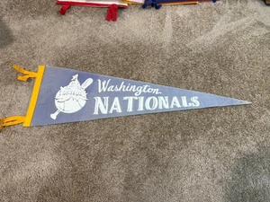 VINTAGE 1930s 1940s WASHINGTON NATIONALS Original Felt Pennant 8"x27" - Picture 1 of 1