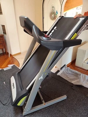 Tapis Roulant elettrico Diadora Exess 11,6 - Immagine 1 di 4