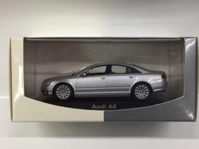 1:43 MINICHAMPS PROMOZIONALE AUDI A8 BERLINA SILVER - Immagine 1 di 4