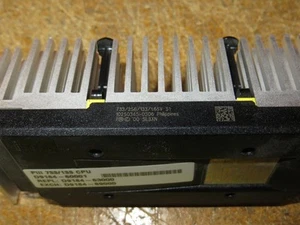 Intel Pentium III SL3XN 733MHz 256/133/1.65V Slot 1 CPU with Heatsink - Picture 1 of 5