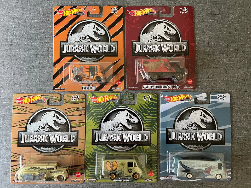 Hot Wheels Real Riders Premium Jurassic World Set Unimog Bread Box Airflow - Image 1 of 4