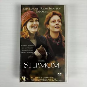 Cinta VHS Stepmom Step Mom PAL nueva y sellada franqueo con seguimiento gratuito - Imagen 1 de 4
