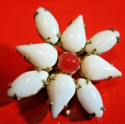 Vintage Glass Beaded White With Red Flower Shape Pin Brooch - Image 1 of 4