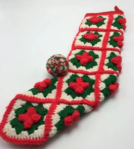 Medias de Navidad de ganchillo hechas a mano rojas verdes blancas 21” punto pompón - Imagen 1 de 6