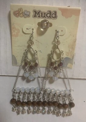 Pendientes perforados MUDD Foto 1 de 3