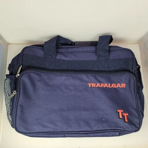 Bolso de viaje Trafalgar TT vintage azul marino - 15"L x 10"T x 7"W - Imagen 1 de 6