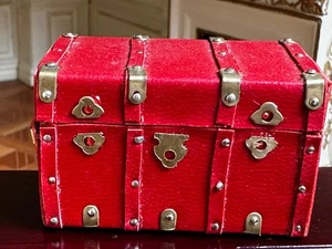 Puppenstube Miniatur 1:12 Handwerker rot Lederkoffer - Bild 1 von 16