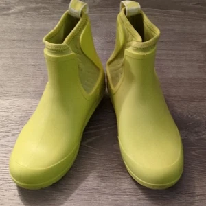 Botas de lluvia Chelsea impermeables Ugg Chevonne con forro Sherpa talla 5 - Imagen 1 de 8