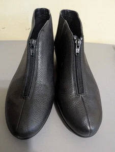 Aerosoles Womens Size 7.5 Allowance Ankle Boots in Black, Front Zippers. - Picture 1 of 13