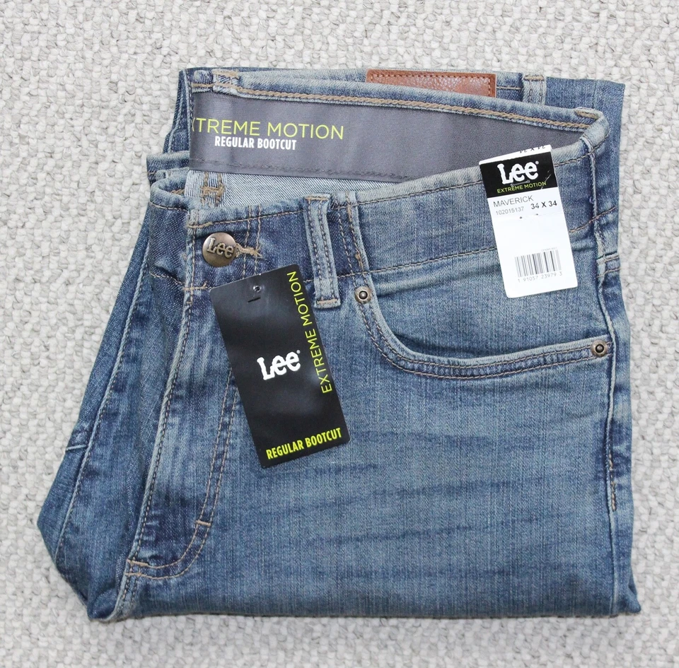 Men's 34 Lee Dark Wash Extreme Motion Regular Fit Bootcut Stretch Jeans