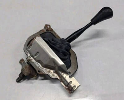 Nissan Pathfinder 2000 4x4 palanca de cambios y arranque inferior 4x4 caja de transferencia cambio Foto 1 de 4