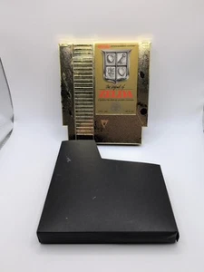 NINTENDO Legend of Zelda Gold Video Game Tested 1985 NES Cartridge Vintage 80s - Picture 1 of 6