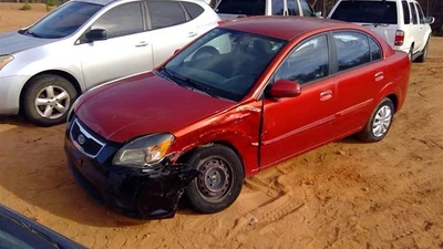 Ignition Switch Fits 10-11 RIO 266644 - Image 1 of 4