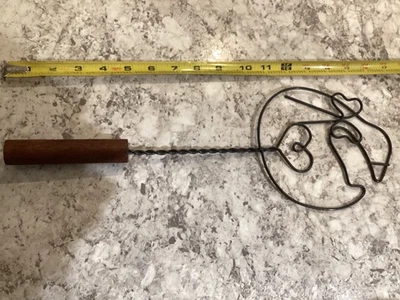 battitore tappeto oca con fiocco e cuore. Manico in legno. - Immagine 1 di 4