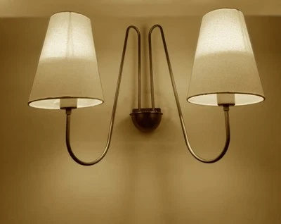 Бра настенное латунное с двойным рычагом с тканевыми абажурами, современный настенный светильник для фермерского дома - Изображение 1 из 4