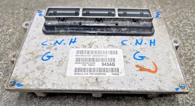 Jeep Wrangler TJ 2002 4,0 M/T ECU ECM PCM MÓDULO DE CONTROL DEL MOTOR P56041945AG Foto 1 de 4