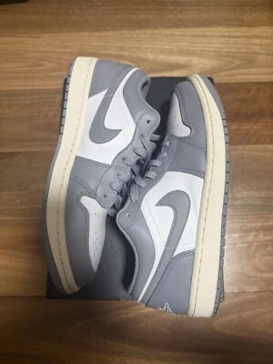 Jordan 1 Bajo Vintage Stealth Gris EE. UU. 9 Hombres Tenis Informales Zapatos Sin Pérdida de Estrellas ✅ Foto 1 de 4