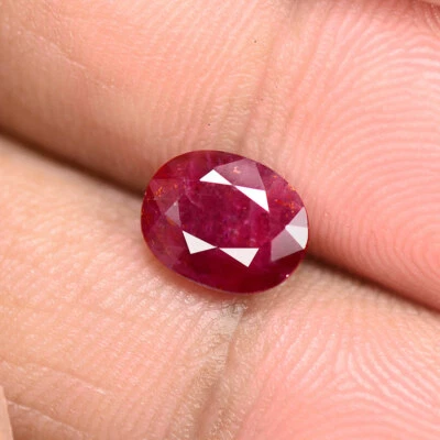  Oval 1.90 Ct.Red Pink Ruby Natural Gemstone Africa Unheated  8x6x4 mm. - Image 1 of 4