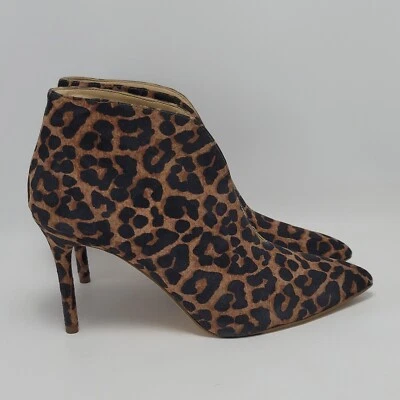 Botines Jessica Simpson Taveli para mujer con estampado de leopardo tacón alto punta en punta talla 9 Foto 1 de 4