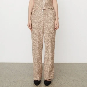 Neu mit Etikett Lisa Says Gah Daisy karamellfarbene Jacquard-Hose Isla Größe M - Bild 1 von 16