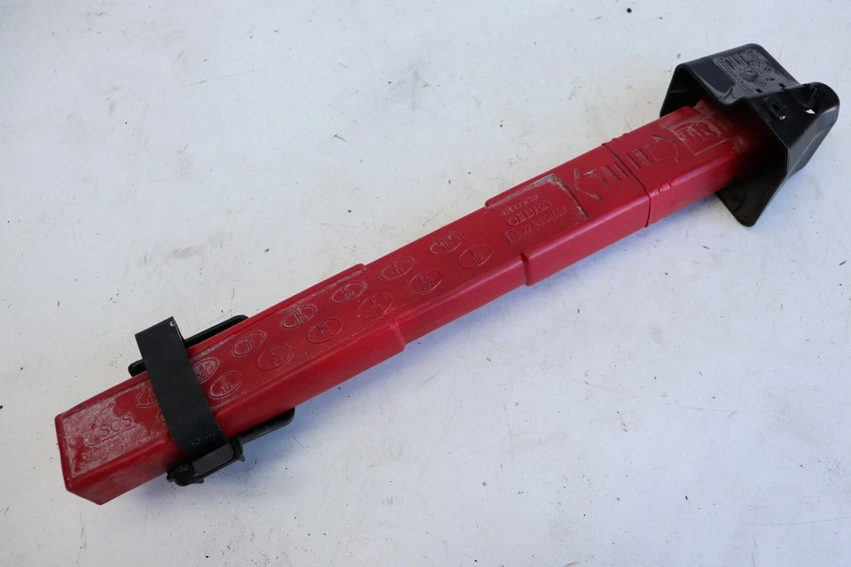 Triángulo de peligro de advertencia de emergencia BMW E92 M3 2011 cupé 6770487 J188 Foto 1 de 1