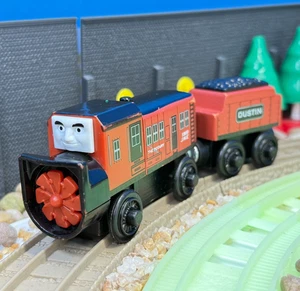 Thomas & Friends Wooden Railway DUSTIN Train Engine with Tender - Watch Video - Picture 1 of 18