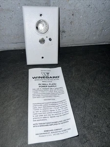 Winegard RV-7042 - 7000 Series White Single TV Wall Plate / Power Supply - Picture 1 of 7