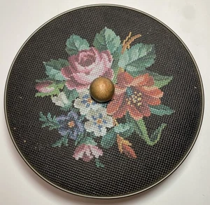 2 Guildcraft New York Needlepoint USA Round Tins Thread 8” 10” 4x Placemats - Picture 1 of 22