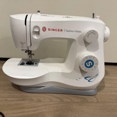 Швейная машинка Singer Fashion Mate 3342 РАБОТАЕТ ОТЛИЧНО с кабелем питания и ножной педалью - Изображение 1 из 4