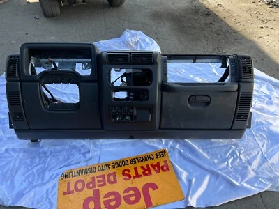 2003 2006 JEEP WRANGLER TJ RUBICON DASHBOARD DASH COMPLETE BLACK OEM W/ WIRING - Image 1 of 4