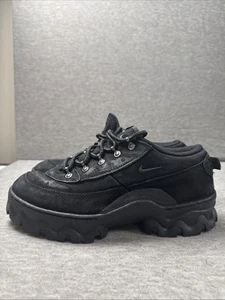 Nike Mujer Lahar Bajo Triple Negro Tenis Zapatos DB9953-001 Gamuza Talla 8.5 EE. UU. - Imagen 1 de 10
