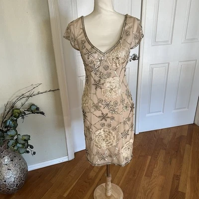 Vestido de cóctel Sue Wong color rubor con cuentas nocturno hasta la rodilla en 4 para mujer Foto 1 de 4