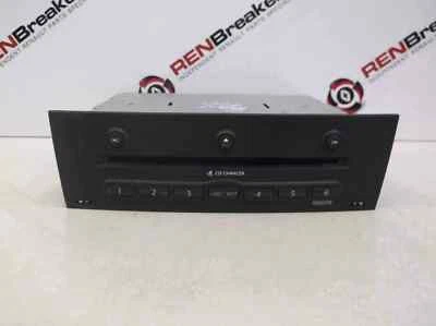 Renault Megane 2002-2008 CD Player CD Multi Disc Changer 8200084437 - Image 1 of 2
