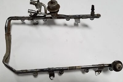 Lincoln Mark VIII 1997 1998 riel de combustible 4,6 L 4 V F7LE-9F792-AG Foto 1 de 4