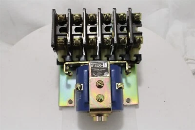 Relé de control de CC 5NO/1NC | Bobina 240VDC | 10A Joslyn Clark 4U6-1-240 PM | 10A Foto 1 de 4