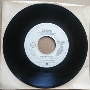 THE DOOBIE BROTHERS One Step Closer 45 7" POP CLASSIC ROCK Record Vinyl Records - Picture 1 of 2