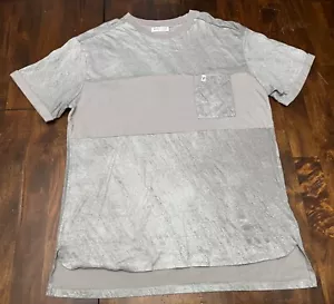 T-Shirt Marc Ecko Cut & Sew grau/silber metallic mit Vordertasche Herren Größe XL - Bild 1 von 5