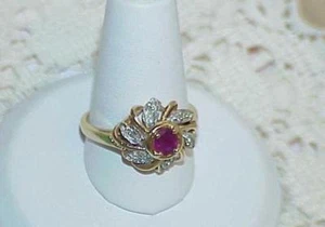 14K .50ctCt Natural Gem Oval Ruby Solitaire Diamond Halo Ring Gorgeous - Picture 1 of 11