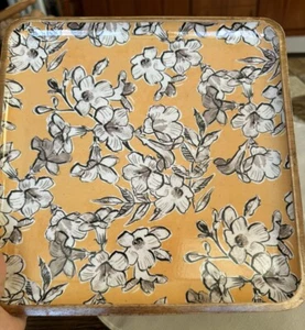 Creative Co-Op Yellow with White Flowers Decorative Wood Tray 9.75” - Picture 1 of 13