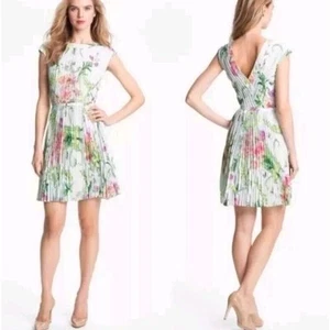 Ted Baker Perlaa Tapeten Plissee Kleid in Mint Floral, Gr. 2 (US 6), Neu mit Etikett - Bild 1 von 9