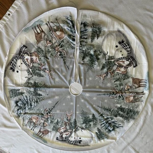 Christmas Tree Skirt with deer design White Brown 47" Lightweight - Picture 1 of 6