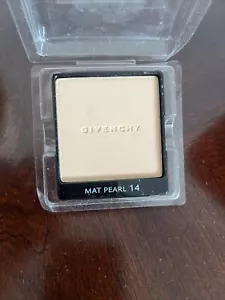 Givenchy Pressed Powder Foundation Matissime Matte Finish SPF20 # 14 Mat Pearl - Picture 1 of 5