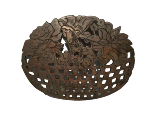 Vintage Copper Trivet Or Wall Plaque - Floral Basket Pattern - Old Dutch Design - Picture 1 of 10