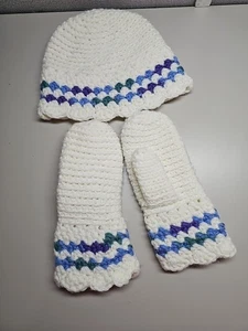 Handmade Crocheted Toboggan Hat Cap & Mittens White Blue Purple Green Women's - Picture 1 of 2