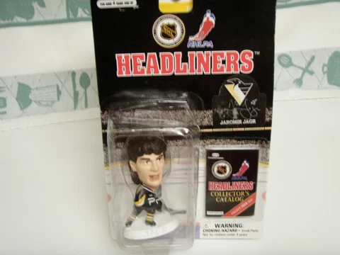 1997 NHLPA HEADLINERS  ACTION FIGURE & COLLECTOR"S CATALOG OF JAROMIR JAGR Cover