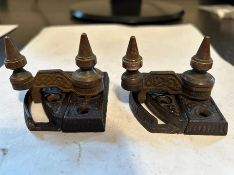 2 RARE ARTS CRAFT AESTHETIC EASTLAKE VICTORIAN CAST IRON BRASSWINDOW SASH LOCKS Cover
