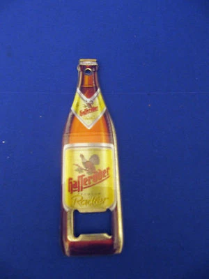 ÖFFNER " HASSERÖDER - RADLER  " IN FLASCHENFORM ca 13 cm x 3 cm METALL  - Bild 1 von 2