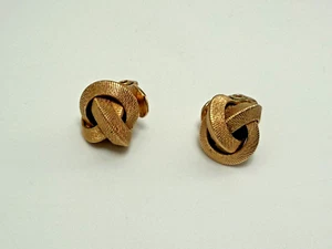 Vintage Monet Clip on Earring Knot Gold Metal 5.04g - Picture 1 of 6
