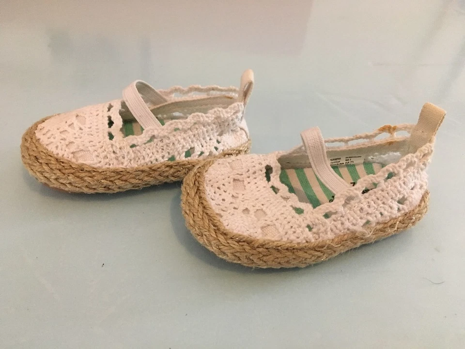 Zapatos de encaje blanco Garanimals talla 2 Foto 1 de 3